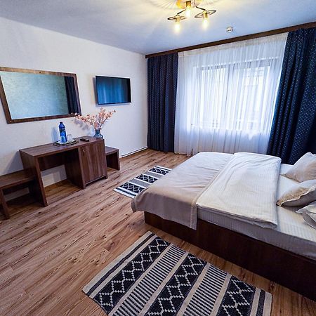 La Coltul Castelului Bran Boutique Hotel Ngoại thất bức ảnh