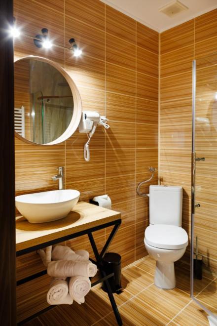 La Coltul Castelului Bran Boutique Hotel Ngoại thất bức ảnh
