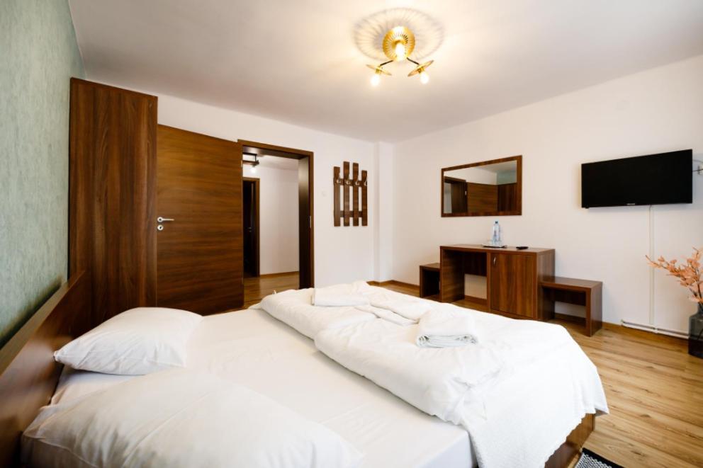 La Coltul Castelului Bran Boutique Hotel Ngoại thất bức ảnh