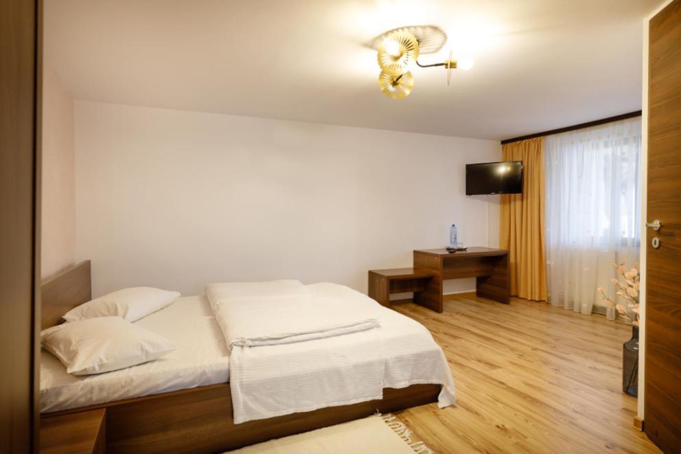 La Coltul Castelului Bran Boutique Hotel Ngoại thất bức ảnh