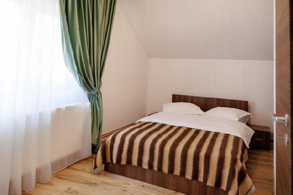 La Coltul Castelului Bran Boutique Hotel Ngoại thất bức ảnh