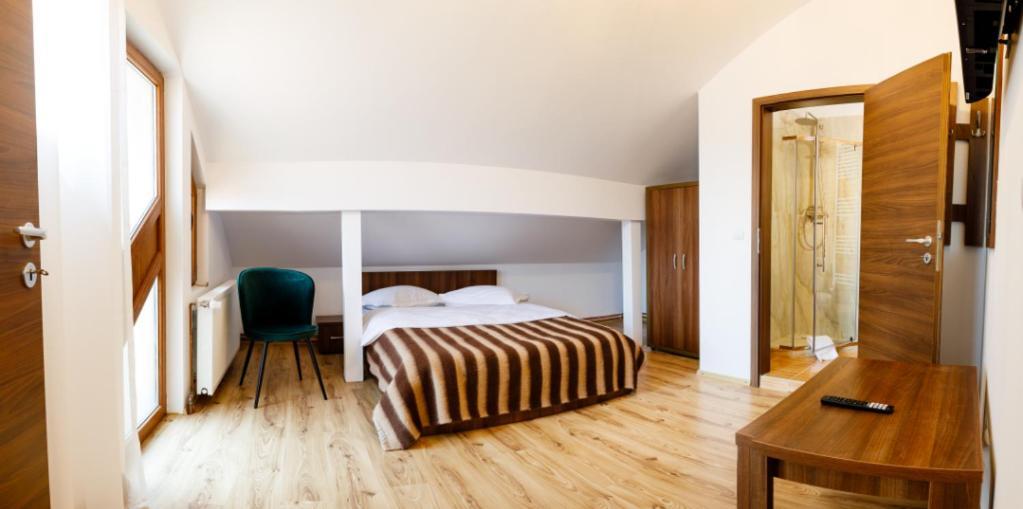 La Coltul Castelului Bran Boutique Hotel Ngoại thất bức ảnh