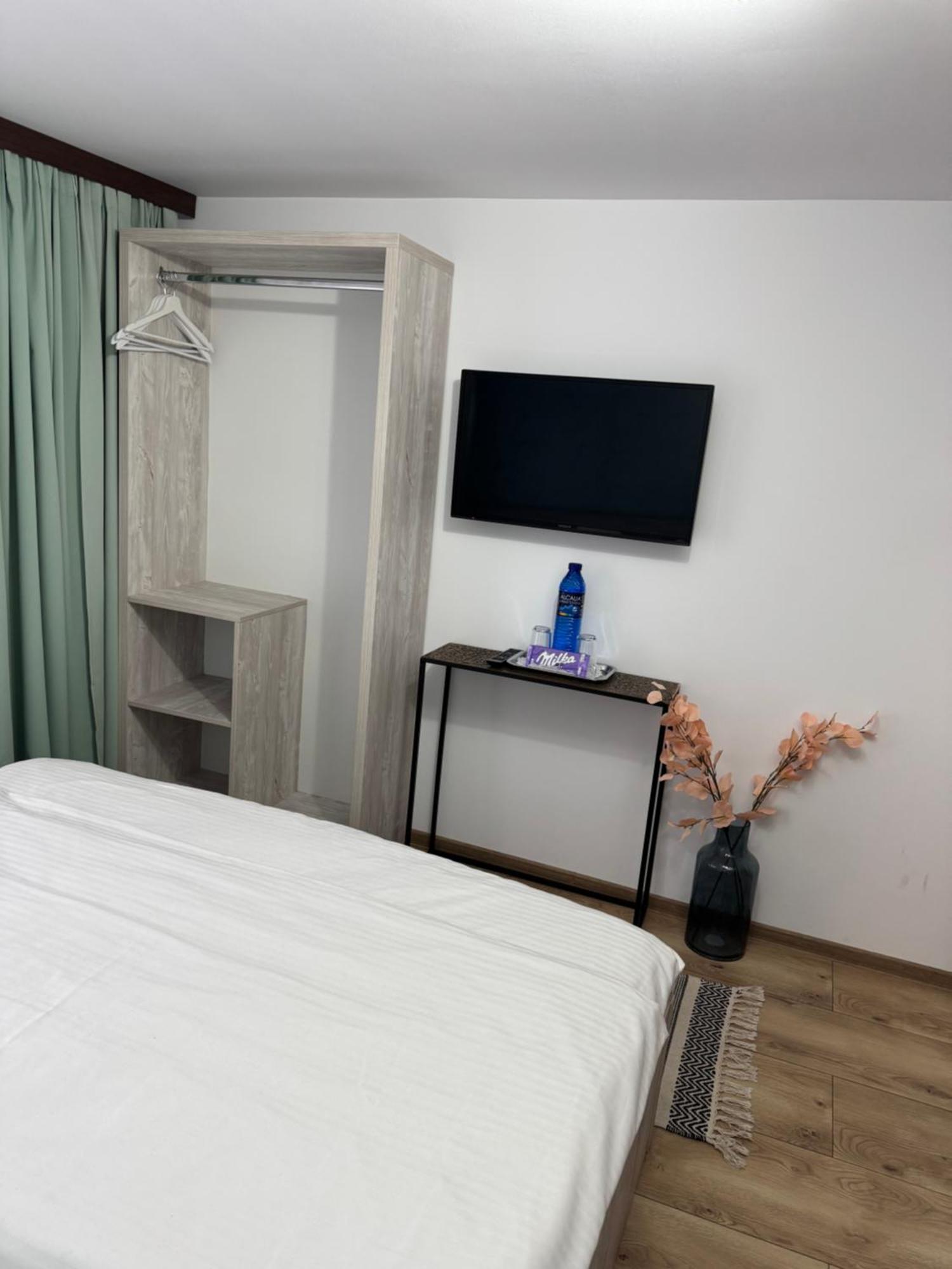 La Coltul Castelului Bran Boutique Hotel Ngoại thất bức ảnh