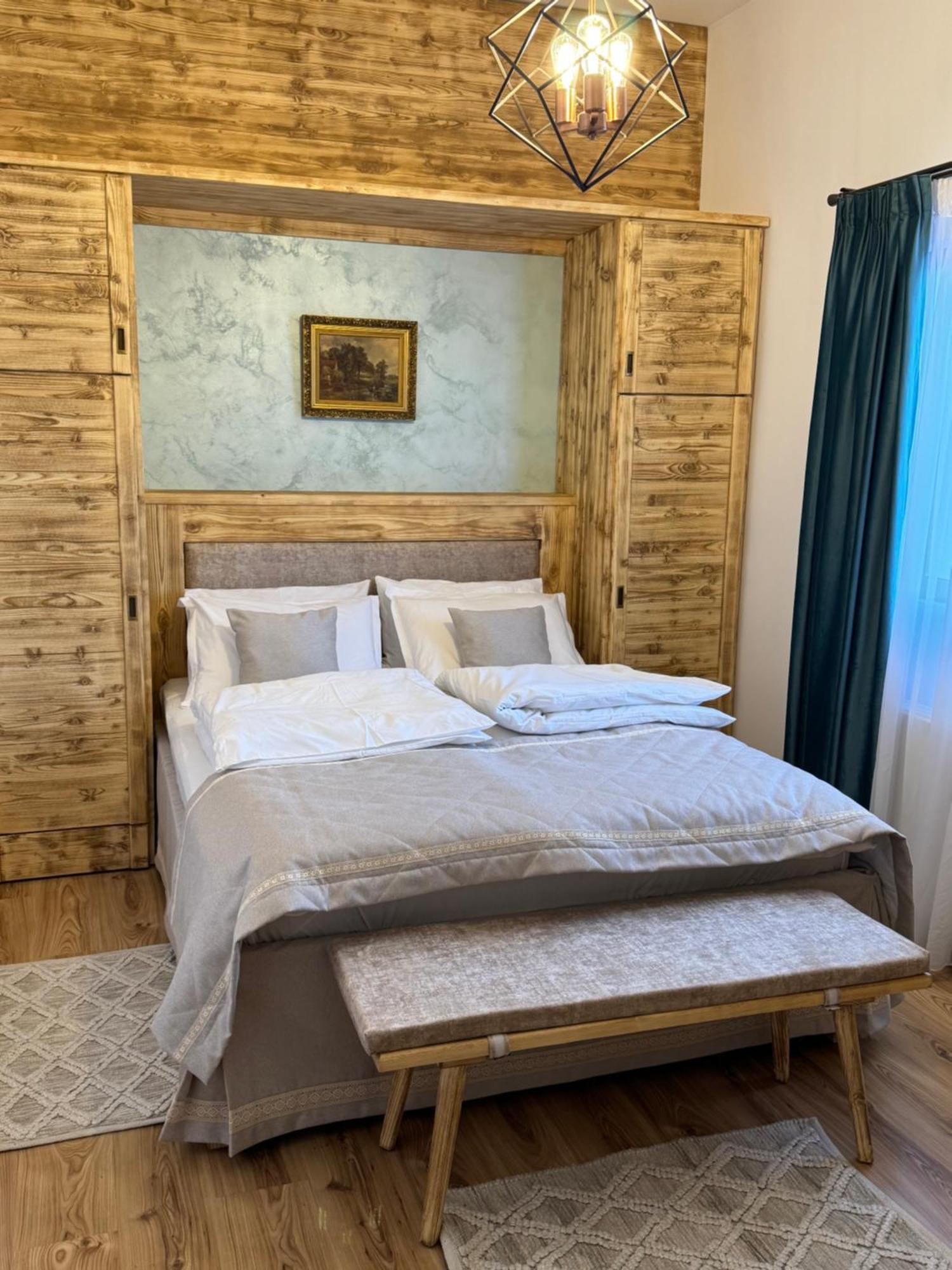 La Coltul Castelului Bran Boutique Hotel Ngoại thất bức ảnh