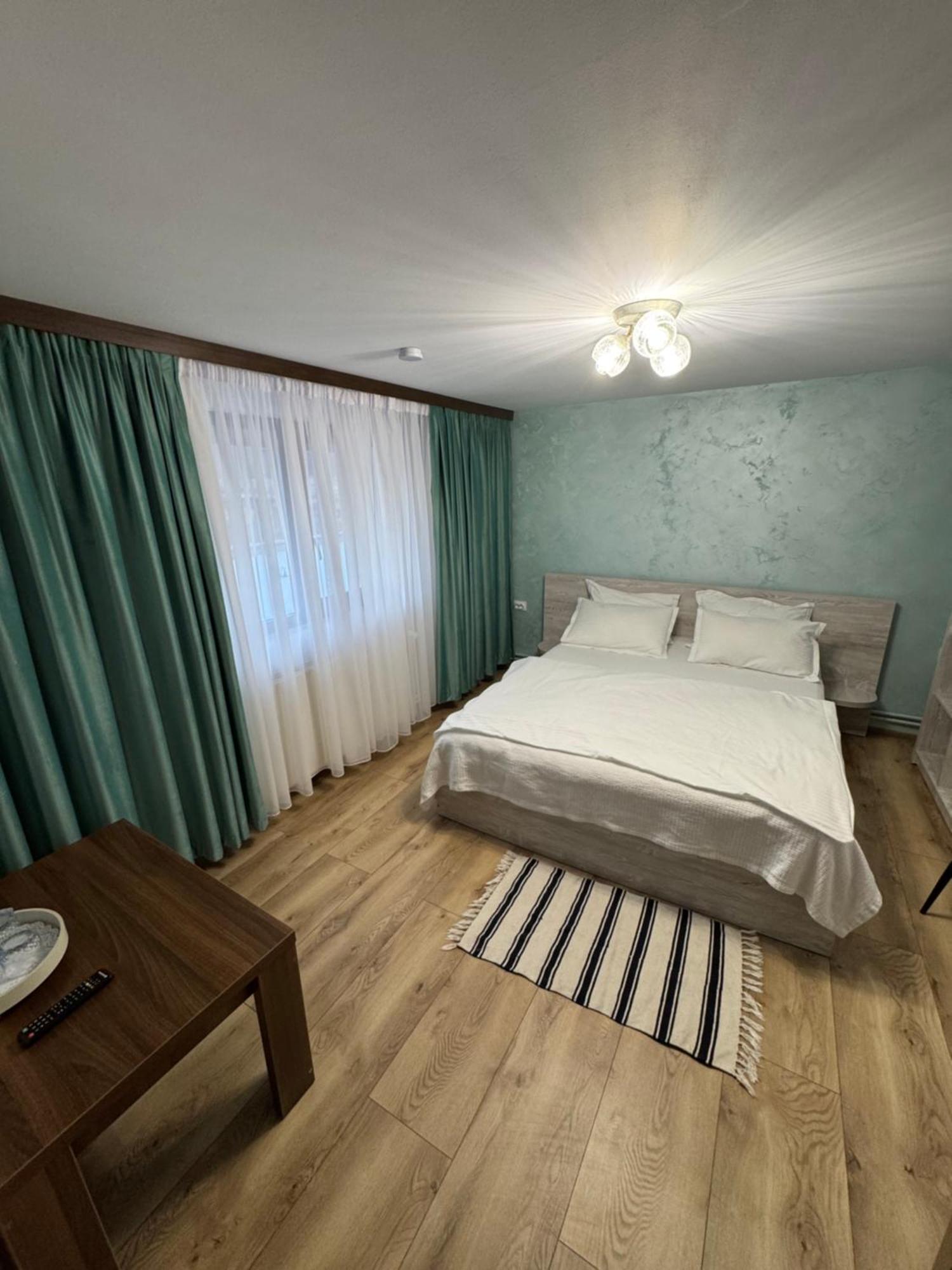 La Coltul Castelului Bran Boutique Hotel Ngoại thất bức ảnh
