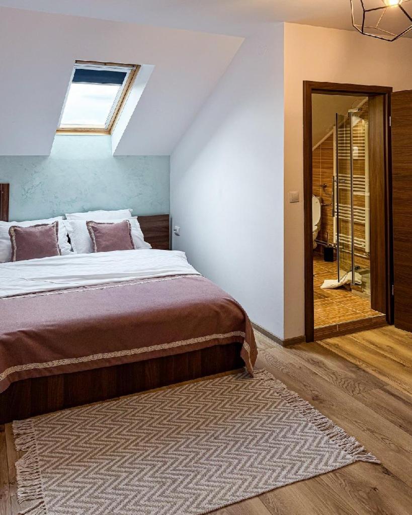 La Coltul Castelului Bran Boutique Hotel Ngoại thất bức ảnh