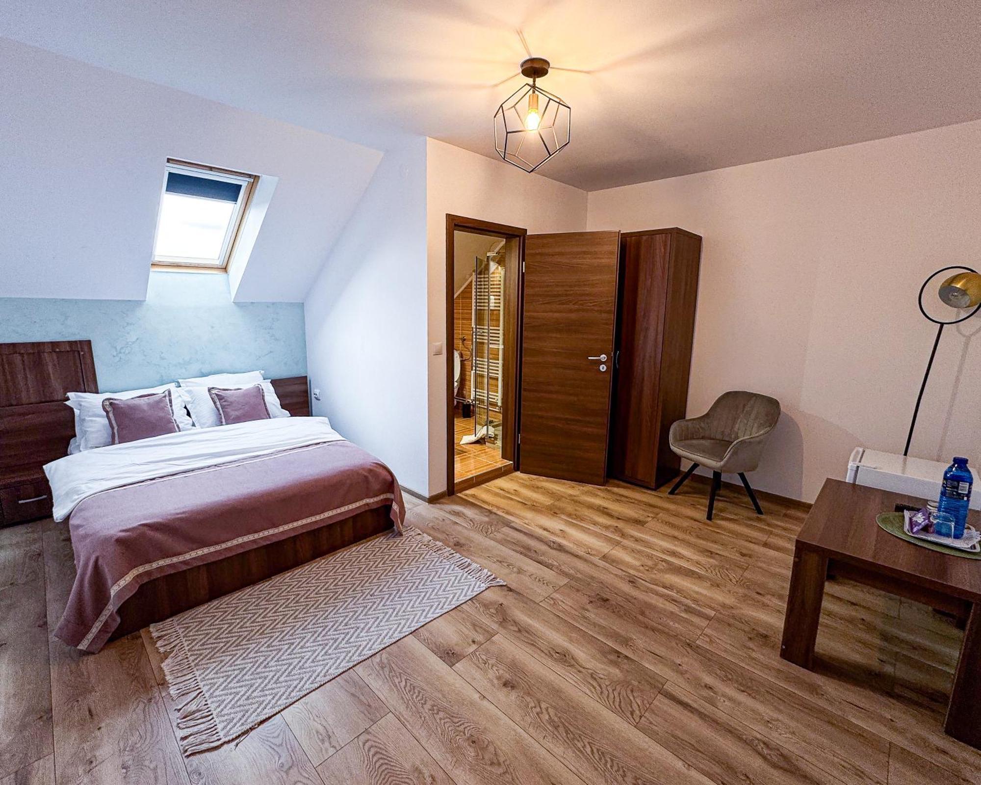 La Coltul Castelului Bran Boutique Hotel Ngoại thất bức ảnh